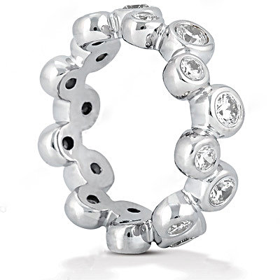 Gorgeous 1.0 Ct. E VVS1 diamonds eternity wedding band