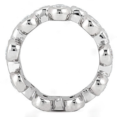 Gorgeous 1.0 Ct. E VVS1 diamonds eternity wedding band