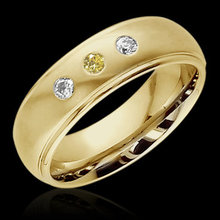0.60 cts. Yellow canary diamonds 3-stone BAND ring gold