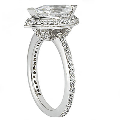 1.65 Ct. Diamonds marquise cut ring F VVS1 diamond gold