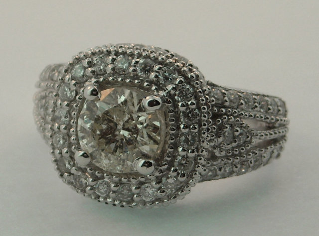 2.51 carats ROUND DIAMOND RING antique look gold pave