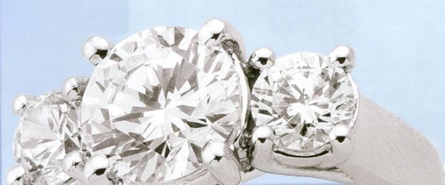 2 carat PLATINUM DIAMOND RING 3 stone natural diamonds