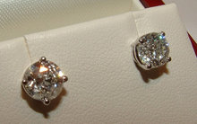 F VVS1 1.20 CTS round diamonds platinum stud ear ring