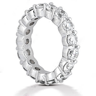 Beautiful 5.10 ct. F VS1 diamond gold wedding band ring