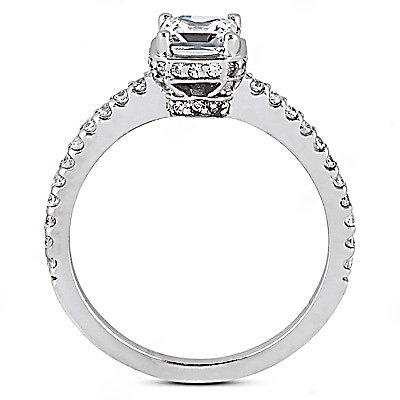 1.86 Carats diamonds & gold solitaire ring with accents