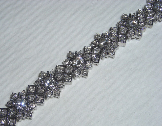 8 carats GORGEOUS tennis bracelet antique look jewelry
