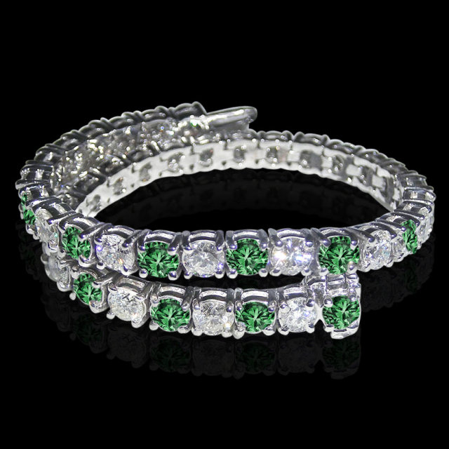 14 ct. white green diamonds tennis bracelet white gold