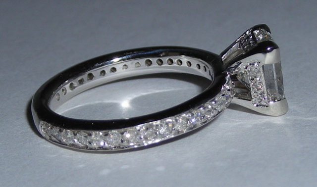 2.26 ct WHITE GOLD DIAMOND engagement ring CUSTOMIZED