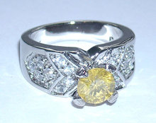 2.75 carats FANCY YELLOW CANARY DIAMOND engagement ring