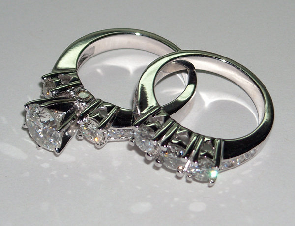 2.75 carats ROUND DIAMONDS RING HEART SET CUSTOMIZED