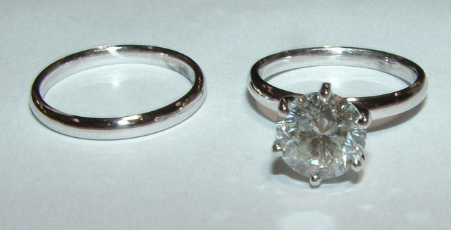 Diamonds 2 carat DIAMOND solitaire ring G VS1 gold