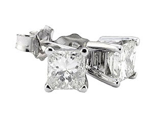 Princess cut diamond 2.51 ct. stud earring F VS1 gold