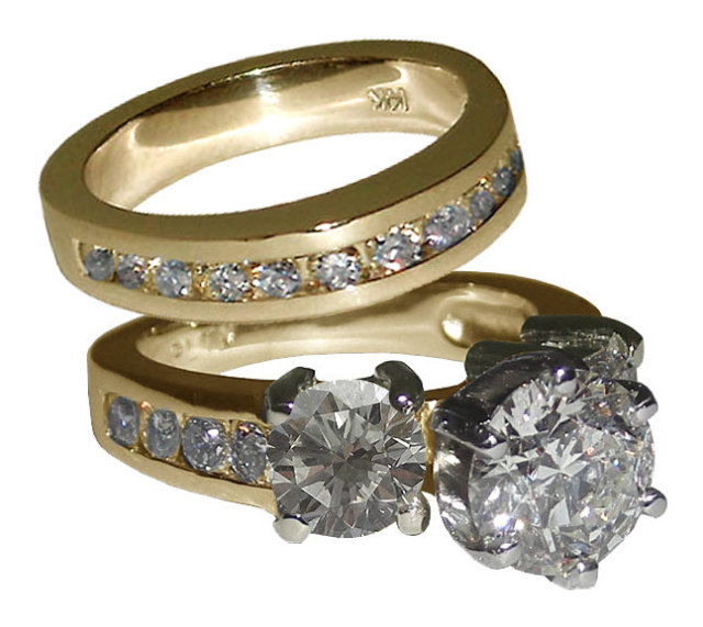 4 carat diamonds yellow gold ring with white prong