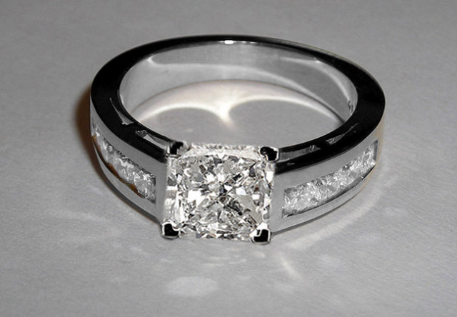 Princess cut engagement ring 3.5 ct. diamonds ring gold
