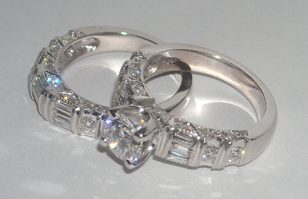 5.01 carats diamond bridal jewelry set ring and band