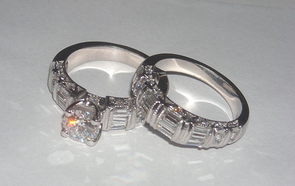5.01 carats diamond bridal jewelry set ring and band
