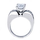 4.25 cts. diamond engagement ring solitaire with accent