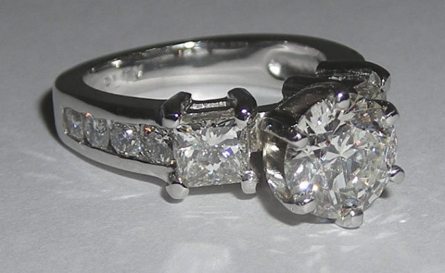 5.01 carats gold diamond ring real genuine diamonds