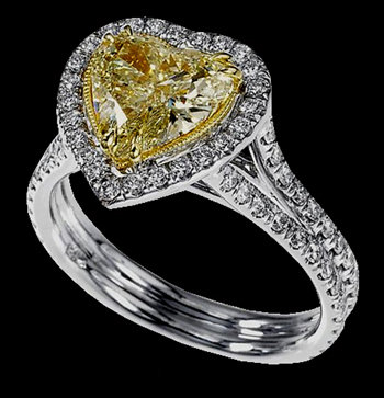 Heart canary & white diamonds ring 3.51 carat two tone