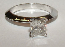 1.75 ct. F VS1 diamond solitaire engagement ring gold