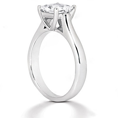 E VVS1 diamond solitaire ring 1.0 CT. princess cut gold