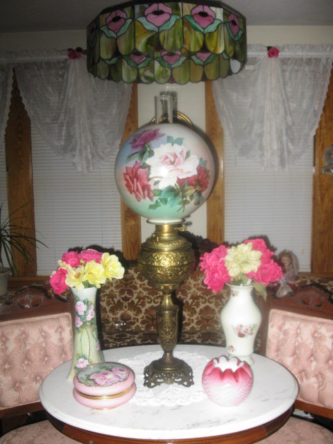 LG. BRADLEY AND HUBBARD ROSES LAMP