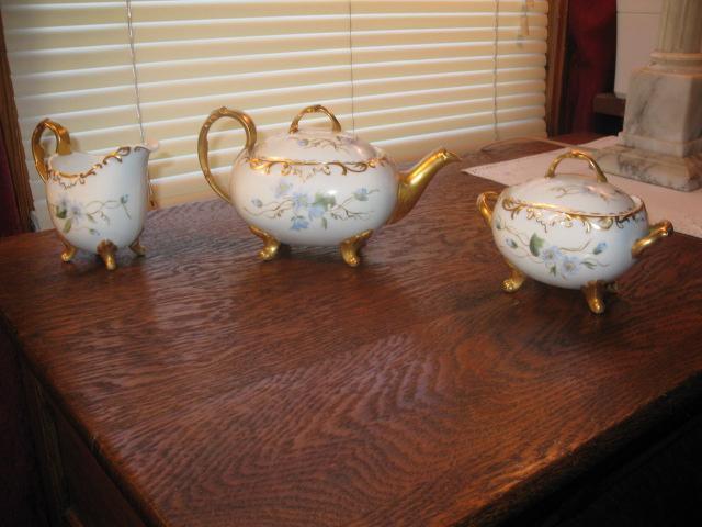 T & V Limoges footed tea set
