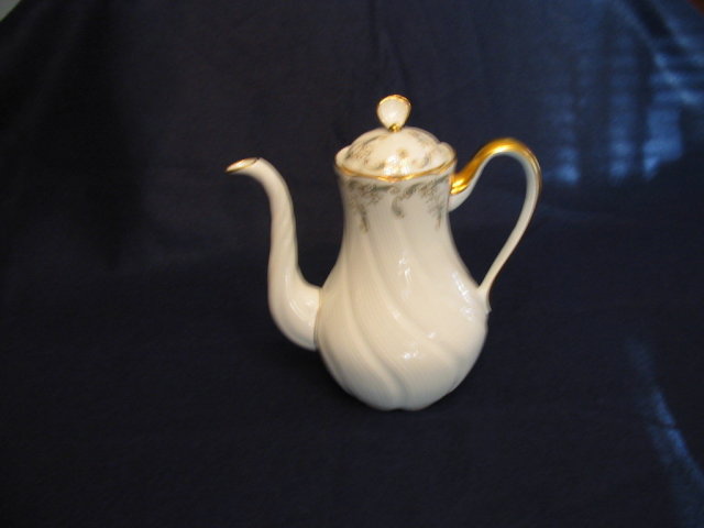 LIMOGES TEA POT