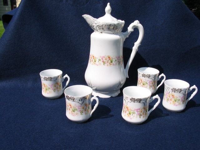 BAVARIAN CHOCOLATE POT SET