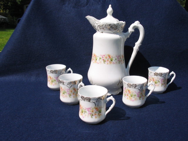 BAVARIAN CHOCOLATE POT SET