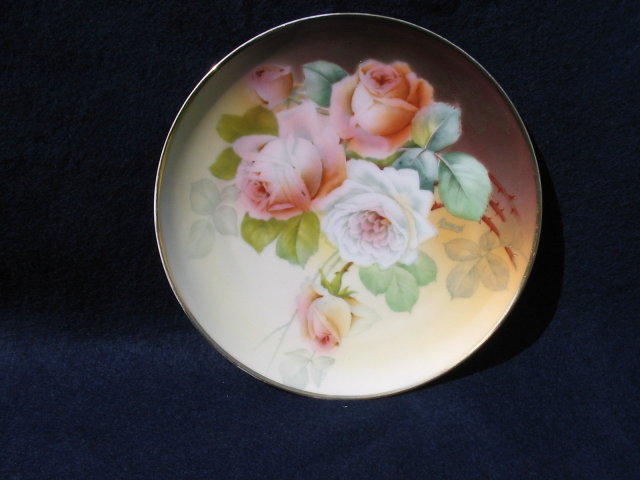 VICTORIAN ROSE PLATE