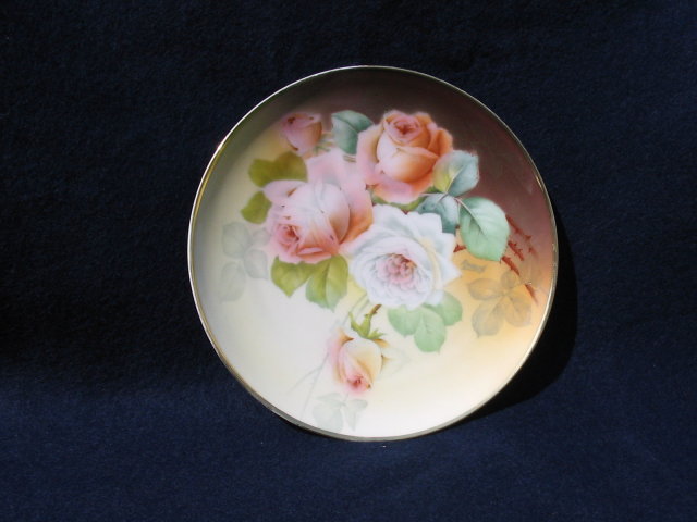 VICTORIAN ROSE PLATE