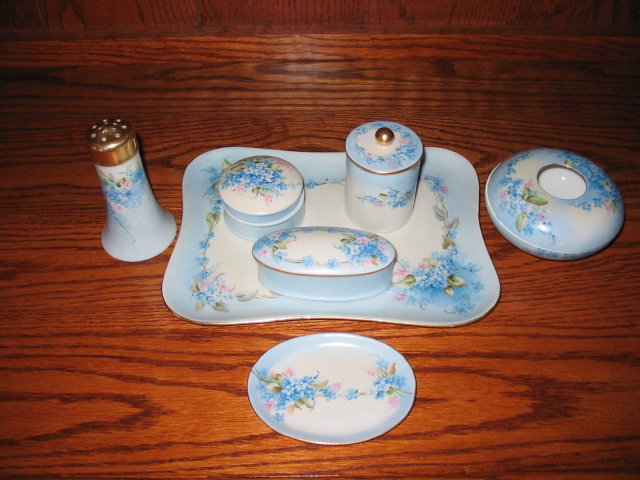 LIMOGES H. PAINTED DRESSER SET