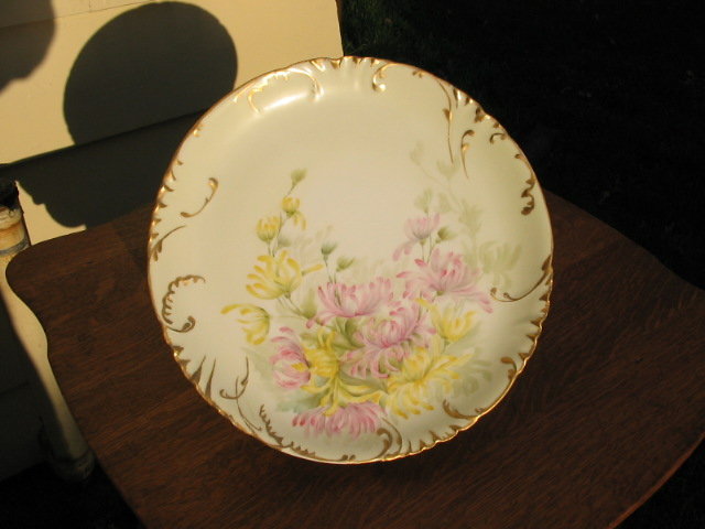 HAVILAND LIMOGES HAND P. CHARGER