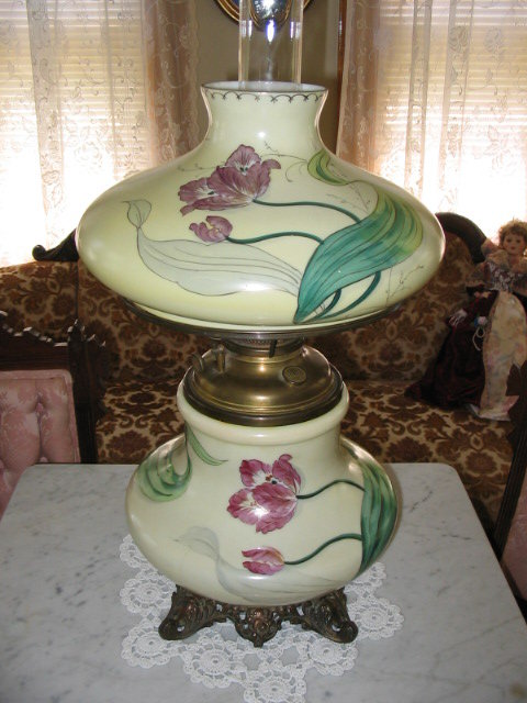 B & H GONE WITH THE WIND LAMP