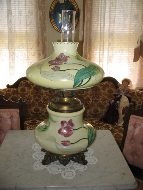 B & H GONE WITH THE WIND LAMP