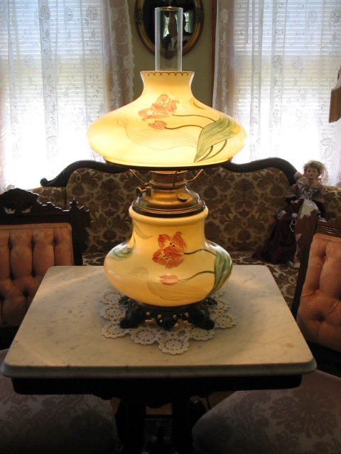 B & H GONE WITH THE WIND LAMP