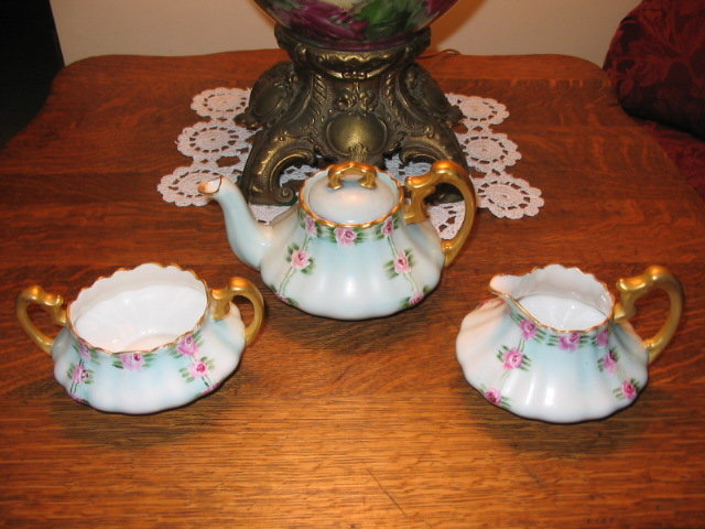T. & V. LIMOGES H. PAINTED TEA SET