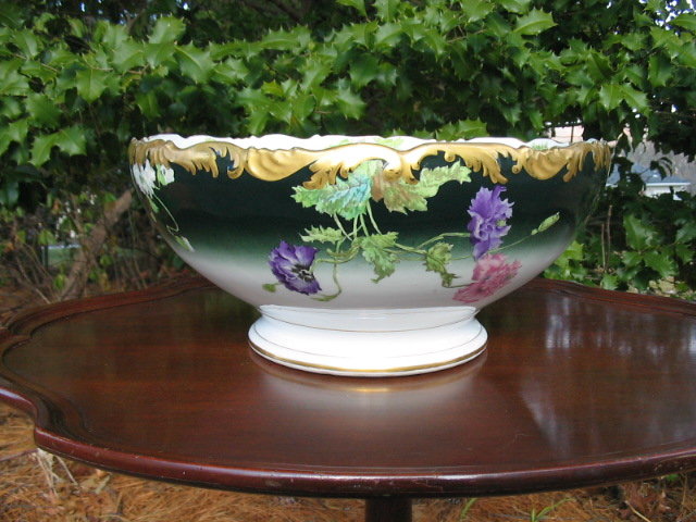 T & V LIMOGES PUNCHBOWL