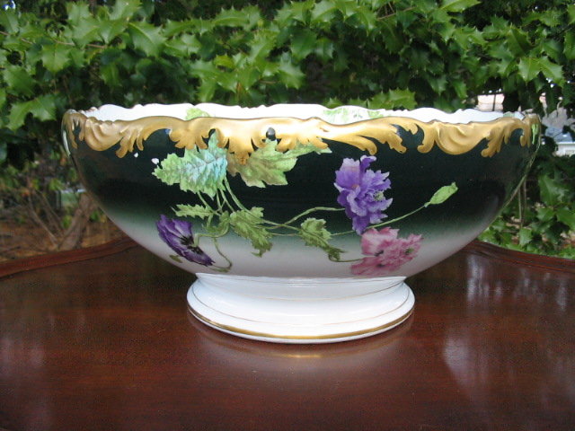 T & V LIMOGES PUNCHBOWL