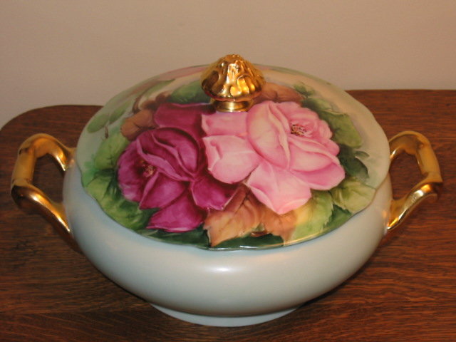 HAND PAINTED BAVARIA COVERED BOWL