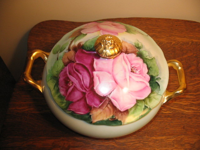 HAND PAINTED BAVARIA COVERED BOWL