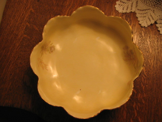 EARLY HAVILAND LIMOGES H.P. BOWL