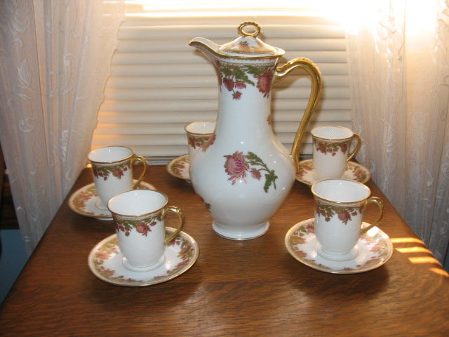 LIMOGES STUDIO HAND P. CHOC. SET