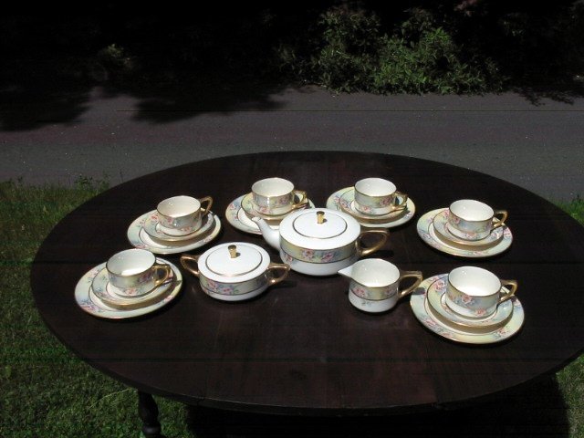 H. P. LENOX BELEEK TEA SET W/ROSES