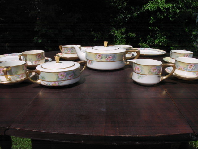 H. P. LENOX BELEEK TEA SET W/ROSES