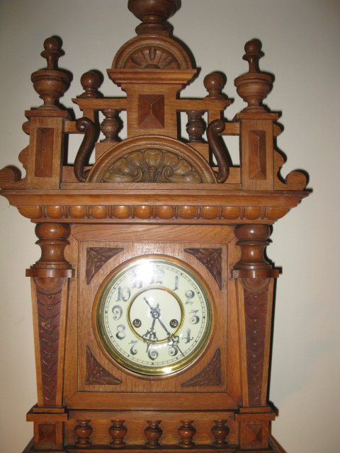 GUSTAVE BECKER WALL REGULATOR