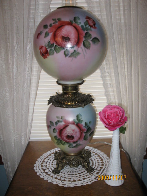 HAND PAINTED ROSES GWTW LAMP