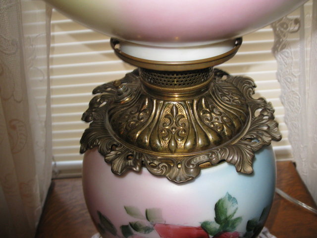 HAND PAINTED ROSES GWTW LAMP