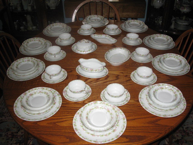 ANTIQUE LIMOGES DINNER SET
